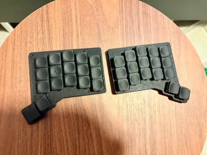 Teclado Wireless ZMK Split Ergonômico Custom Impresso 3D Forager 3X5 34 teclas