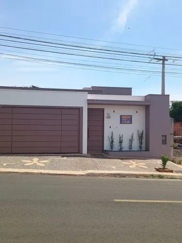 Próximo uniaras