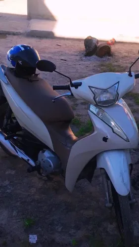 Vendo biz 125 2018 conservado
