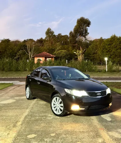 Kia Motors Cerato 1.6 16V Aut. 2013
