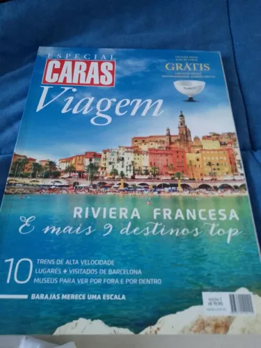 Revista especial caras viagem.