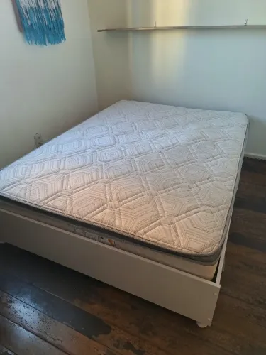 Cama de casal + colchão