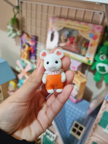 Sylvanian families bebê rato marshmallow