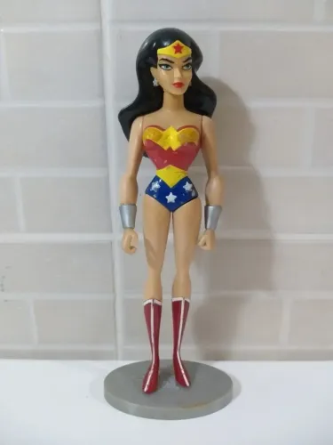 Boneca da Mulher Maravilha