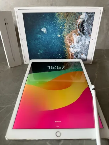 iPad Pro 12.9" 2ª Geração 256GB Branco ? Apple Pencil + Caixa Original + Capa Silicone