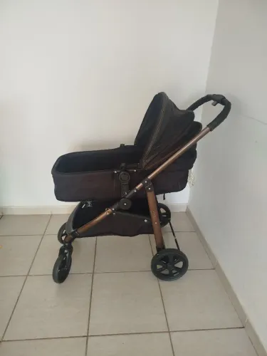 Carrinho de Bebê Galzerano com Moisés Reclinável - Excelente Estado<br><br>Preço