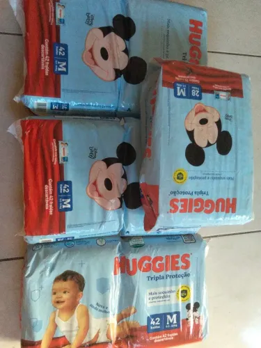 Fraldas Huggies 