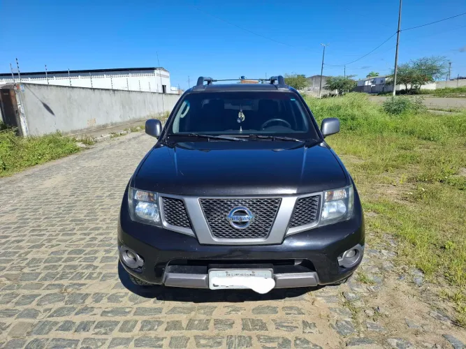 Nissan Frontier SV At.cd 4X4 2.5 TB Diesel Mec. 2014