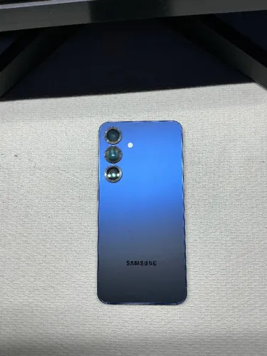 Galaxy S25 256GB Snapdragon (Azul) - Impecável + Garantia + Capa e Película