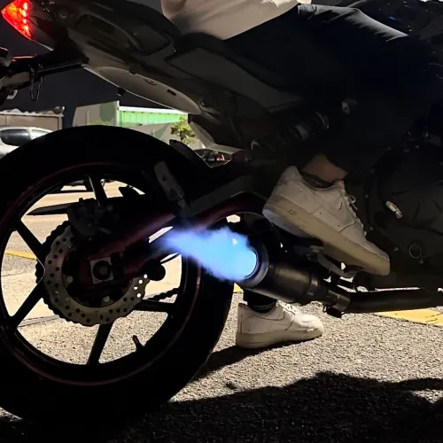 Escape Kawasaki Er6n