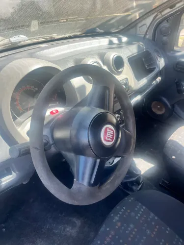 Fiat Uno Vivace 1.0 EVO Fire Flex 8V 3P 2013