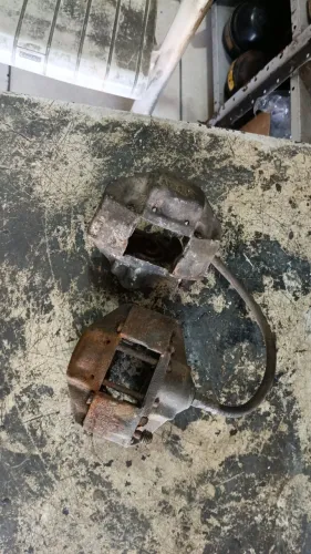 PINÇA FREIO A DISCO DO FUSCA BRASÍLIA VARIANT 