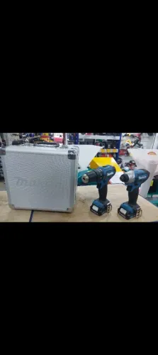 COMBO PARAFUSADEIRA/FURADEIRA + CHAVE DE IMPACTO + 2 BATERIAS MAKITA