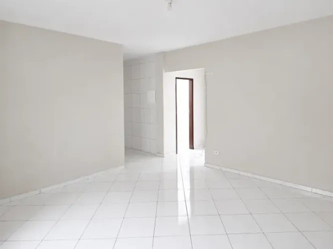 Apartamento 2/4 com garagem