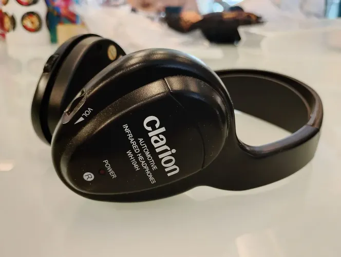 Fone de Ouvido Clarion Infravermelho, Não é Bluetooth (Xsara Picasso Avatar)