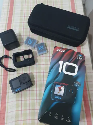 GoPro Hero 10 Black + Vários Acessórios