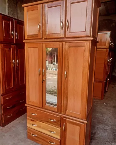 Guarda roupa - de solteiro 3 portas com maleiro NOVO!