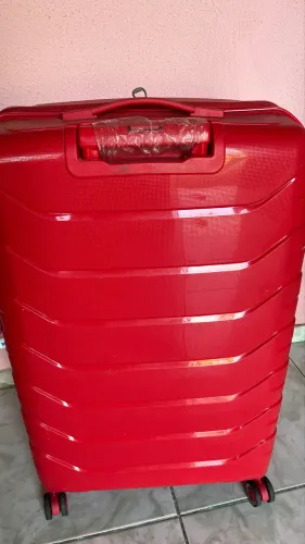 Vendo mala de viajem usada apenas 1 vez em estado de nova