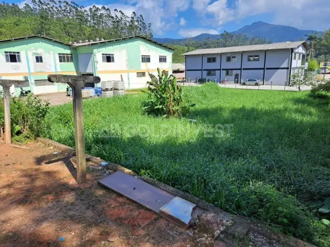 Terreno no Bairro Bateas com 955 m² com viabilidade