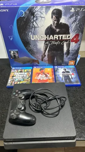 PS4 SLIM 