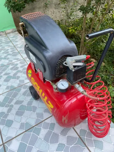 Compressor Schulz 8.5 /25 litros semi novo
