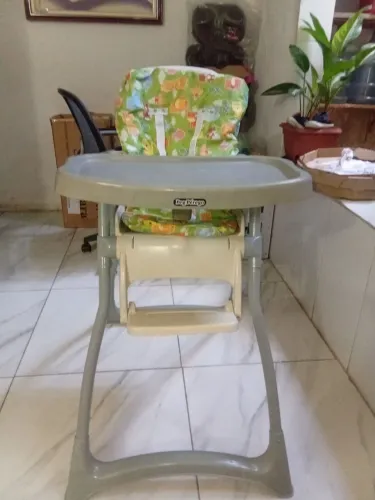 Cadeirão alimentação