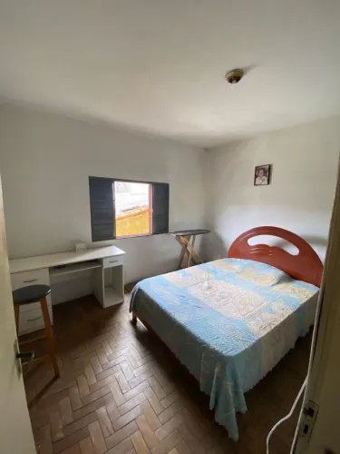 VENDO CASA LOTE INTEIRO PARQUE INDUSTRI