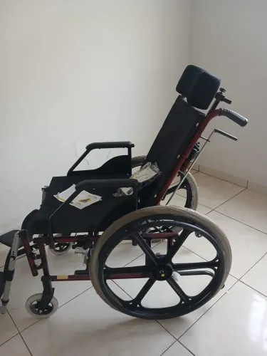 Cadeira de rodas Reciclável 
