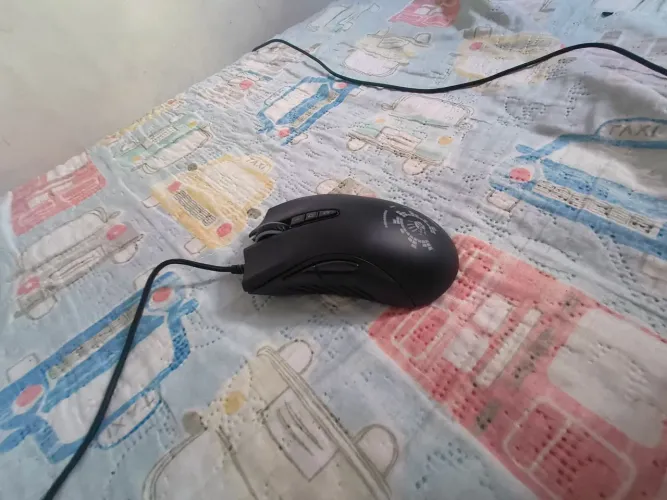 Mouse gamer em ótimo estado