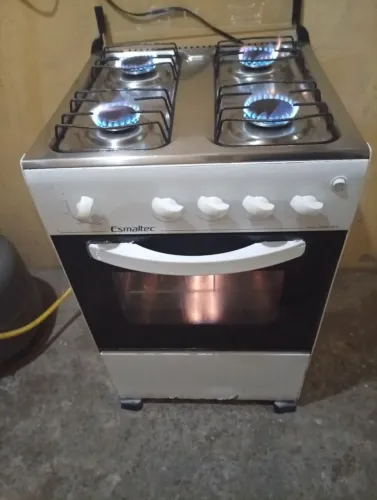 Entrego fogão 4 bocas