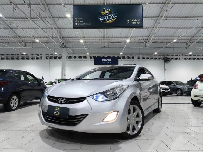 Hyundai Elantra GLS 1.8 16V Aut. 2012