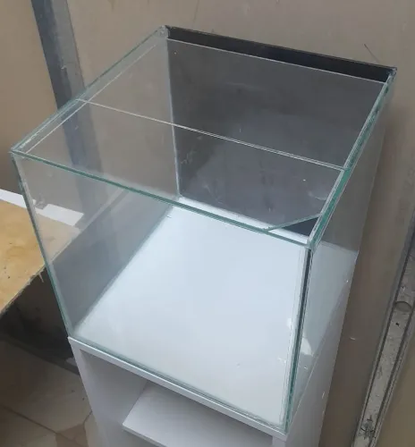 Aquário cubo 30 litros novo