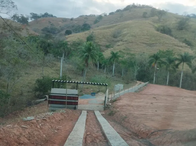 Vendo uma chácara 20.000mil mentro em  alegre 