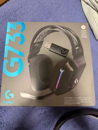 Logitech G733