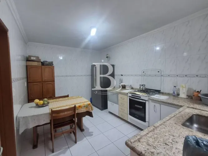 Sobrado com 3 dormitórios à venda, 155 m² por R$ 545.000,00 - Vila Camilópolis - Santo And