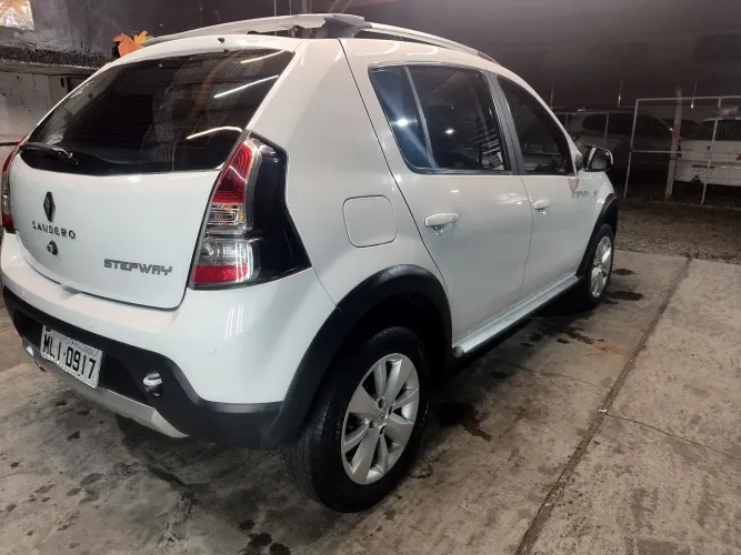 Renault Sandero Stepway Hi-power 1.6 8V 5P 2014