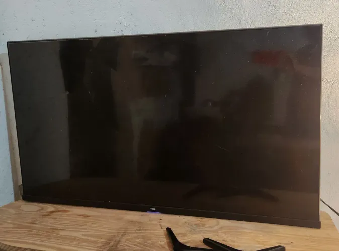 Smart TV TCL 40 polegadas para conserto ou peças 