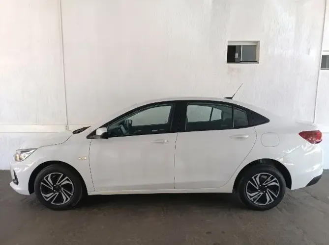 Chevrolet Onix Plus LT 1.0 12V Flex Mec. 4P 2024