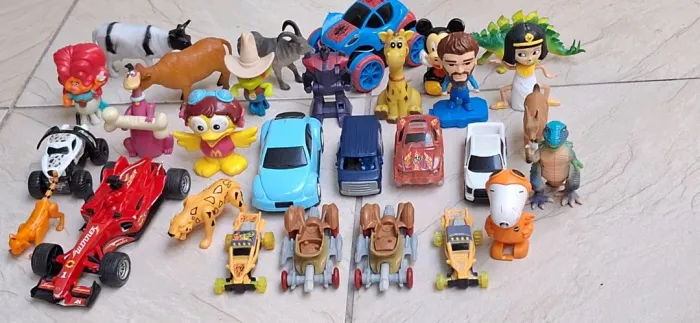 Excelente brinquedos o lote.