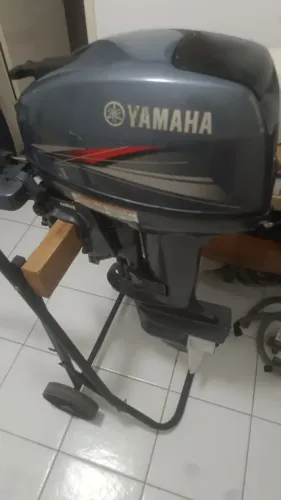 Motor Yamaha de 15 Hp - Seminovo