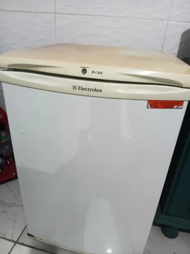 Frigobar Electrolux
