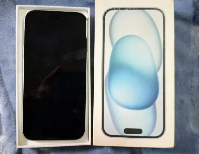 iPhone 15 - 128 GB