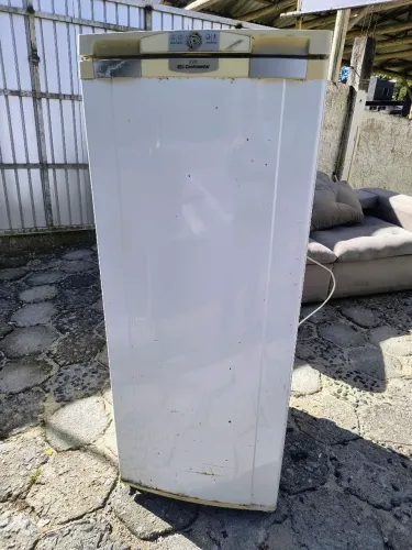 GELADEIRA CONTINENTAL