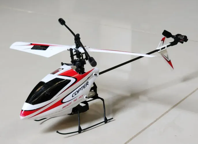 Helicóptero WL Toys V911