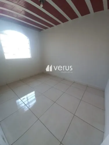 Casa para aluguel, 3 quartos, 3 vagas, Presidente Roosevelt - Uberlândia/MG