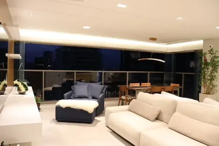 Apartamento para venda tem 155 metros quadrados com 3 quartos