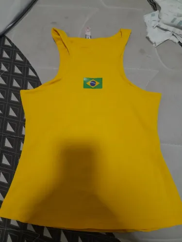 Vende -se camisa feminina
