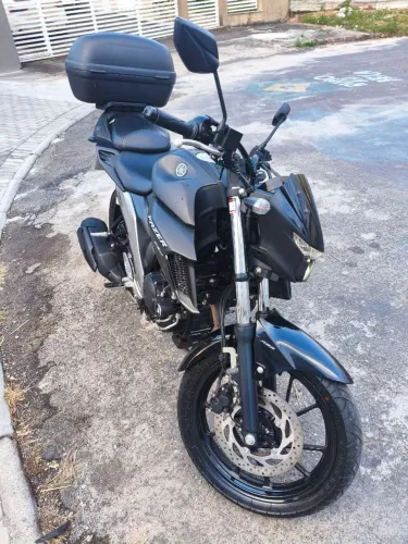 YAMAHA FZ25 2022 - BAIXA KM - MUITO CONSERVADA