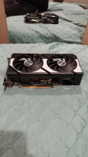 Placa de Vídeo ASUS DUAL RTX 5060 O8G NVIDIA GeForce, 8GB GDDR7, 2565MHz, 128 bits, OpenGL