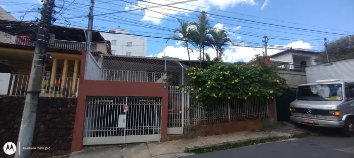 Imóvel para aluguel possui 140 metros quadrados com 3 quartos em Alto Barroca - Belo Horiz